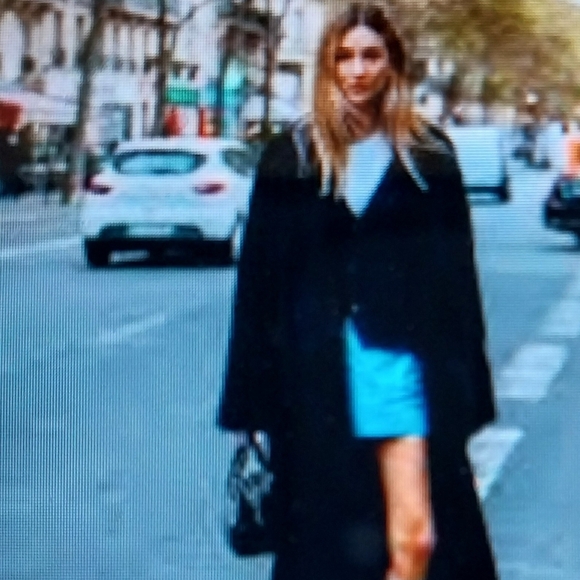 Black Wool Overcoat - Picture 12 of 12